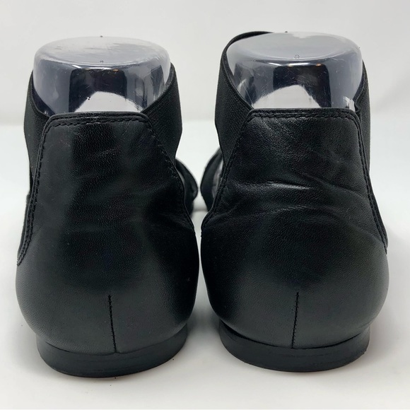 Stuart Weitzman Black Leather and Elastic Crisscross Straps Flat Sandal Open Toe - Picture 5 of 10